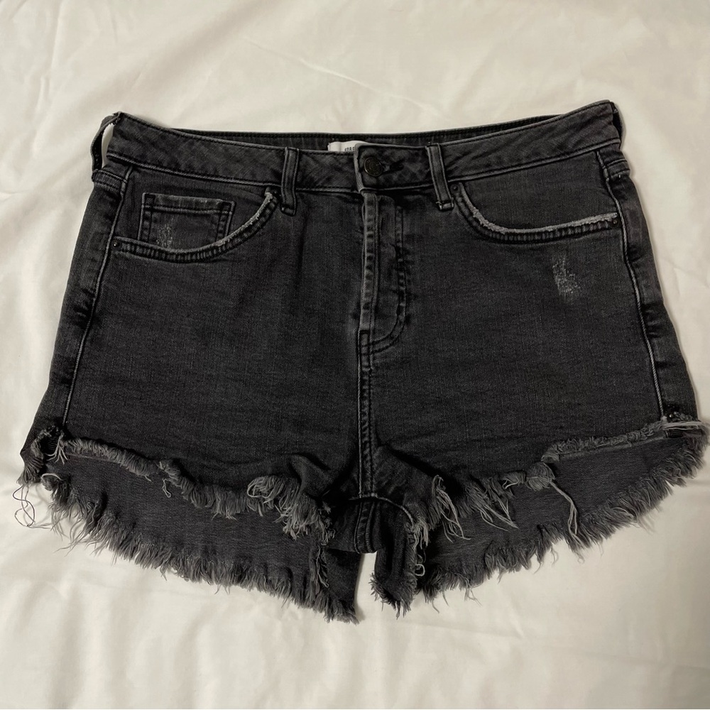Forever 21 High-Rise Black Wash Jean Shorts - Size 28